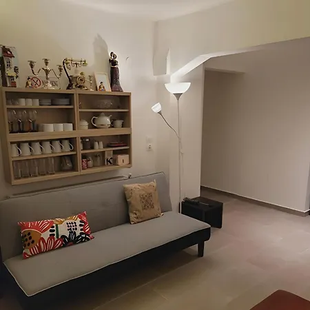 Spacious 4 Bedroom By Agios Dimitrios Apartman Szaloniki