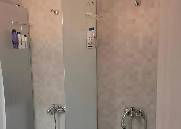 Apartment Spacious 4 Bedroom By Agios Dimitrios Thessaloniki
