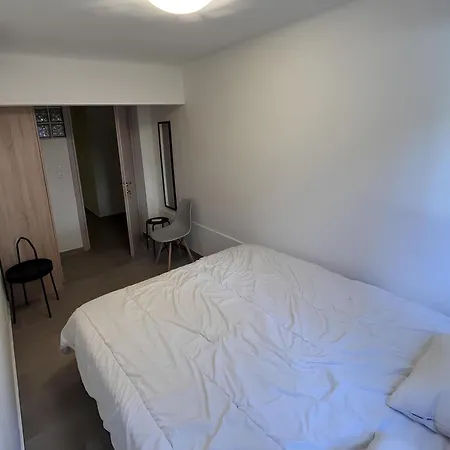 Spacious 4 Bedroom By Agios Dimitrios * 塞萨洛尼基